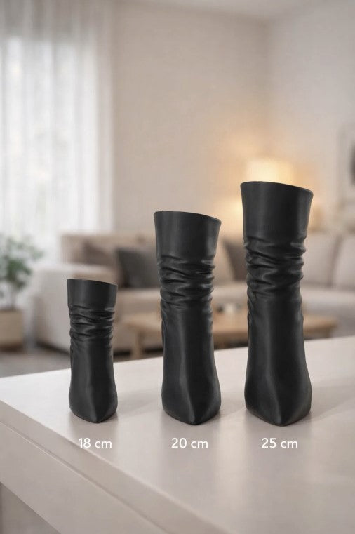 Moderne Frauen-Schuh-Vase in Schwarz – wasserdicht, skulpturales Design