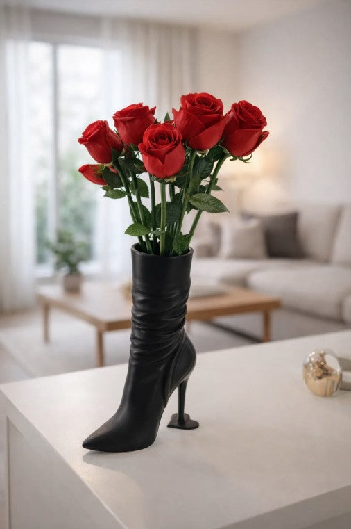 Moderne Frauen-Schuh-Vase in Schwarz – wasserdicht, skulpturales Design